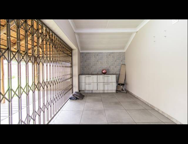 3 BEDROOM FREEHOLD FOR SALE IN RANDHART
